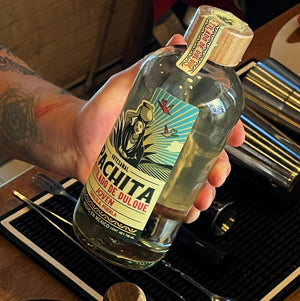 Joven 750mL: Sabor y Raíz – Destilado 37°