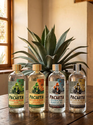 Paquete Para Probarlo Todo: destilado de pulque Pachita Joven, Reposado, Blanco 47° y Añejo Cristalino en 750 mL