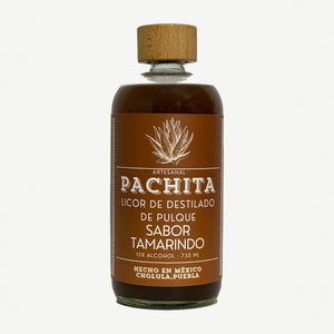 Botella real de Pachita, foto de estudio